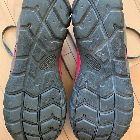 Keen Runners (most similar to the Women's Mosey Derby Shoe) - Picture 5 of 5